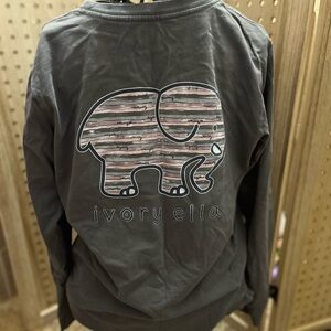 Ivory Ella brand long sleeve dark gray T-shirt. In good condition.